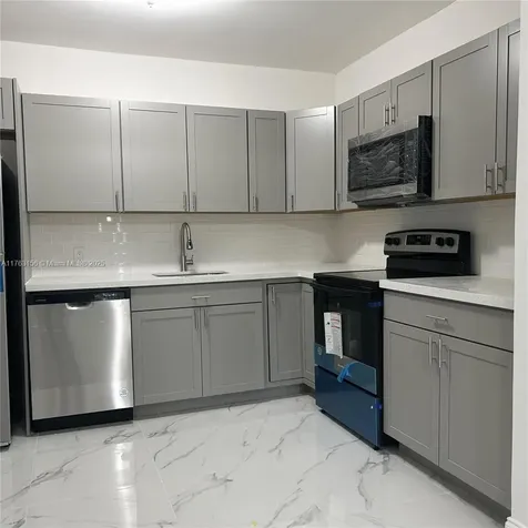 205 Seaman Avenue Opa-Locka FL 33054
