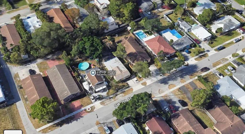27 SW 7th Street Hallandale Beach FL 33009