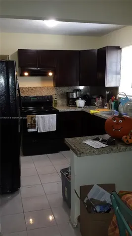 27 SW 7th Street Hallandale Beach FL 33009