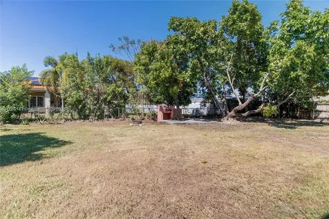 21444 SW 128th Place Miami FL 33177