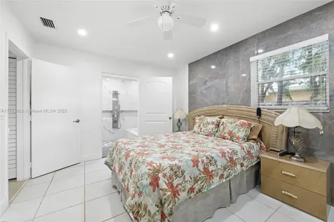 1541 N 72nd Avenue Hollywood FL 33024