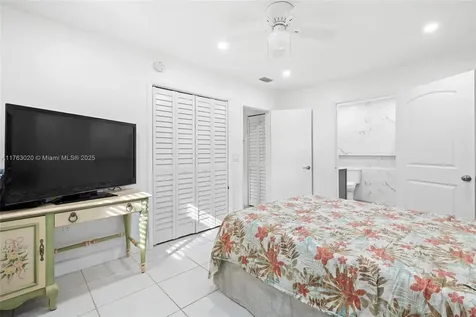 1541 N 72nd Avenue Hollywood FL 33024