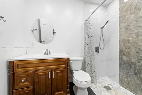 1541 N 72nd Avenue Hollywood FL 33024