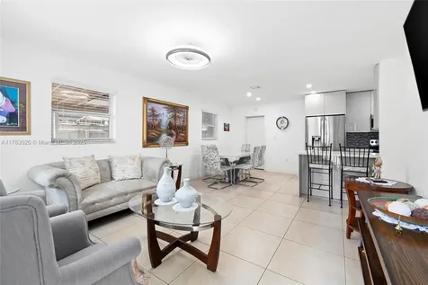 1541 N 72nd Avenue Hollywood FL 33024