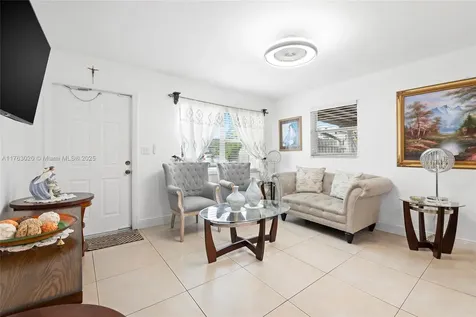 1541 N 72nd Avenue Hollywood FL 33024