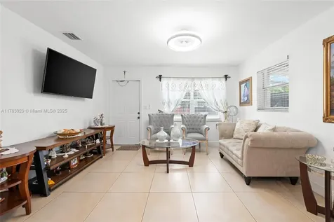 1541 N 72nd Avenue Hollywood FL 33024