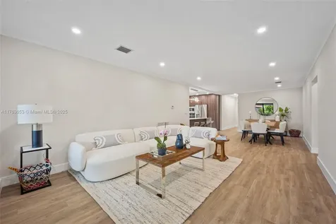 2467 SW 13th Street Miami FL 33145