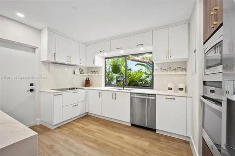2467 SW 13th Street Miami FL 33145