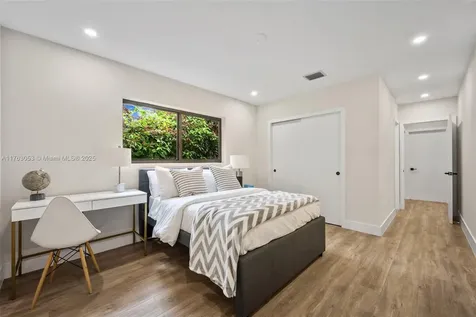 2467 SW 13th Street Miami FL 33145