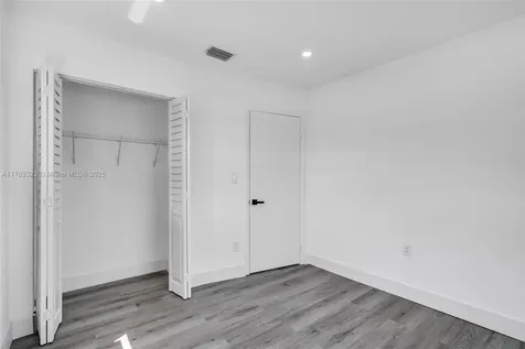 18710 NW 48th Place Miami Gardens FL 33055