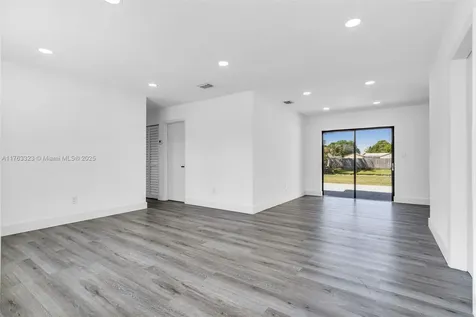 18710 NW 48th Place Miami Gardens FL 33055