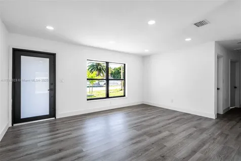 18710 NW 48th Place Miami Gardens FL 33055