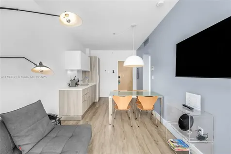 1215 West Avenue Miami Beach FL 33139