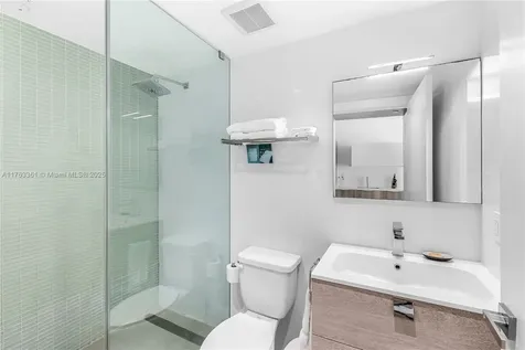 1215 West Avenue Miami Beach FL 33139