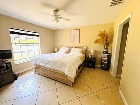 1113 SW 24th Avenue Fort Lauderdale FL 33312