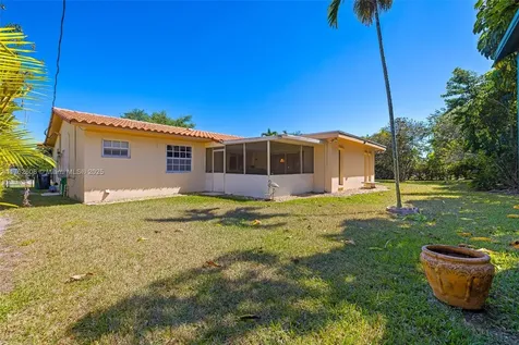 8470 SW 86th Court Miami FL 33143