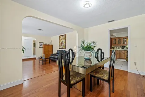 8470 SW 86th Court Miami FL 33143