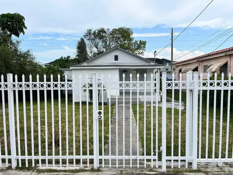1220 NW 68th Street Miami FL 33147