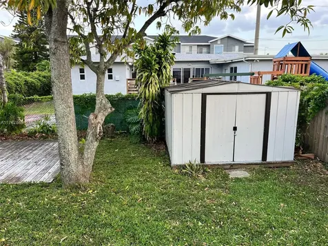 1220 NW 68th Street Miami FL 33147