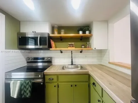 1101 Hillcrest Court Hollywood FL 33021