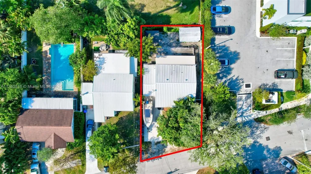 217 SE 10th Street Fort Lauderdale FL 33316