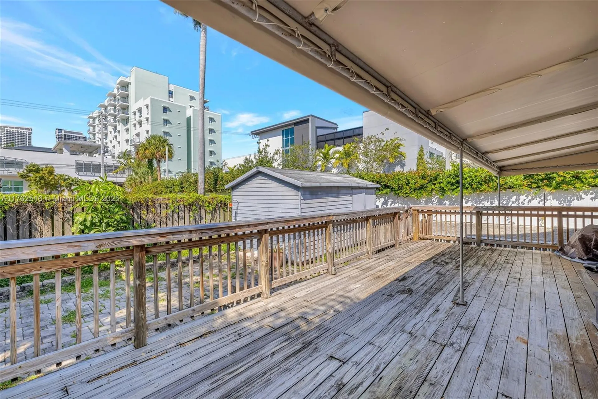 217 SE 10th Street Fort Lauderdale FL 33316