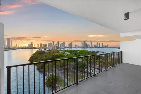 1000 Venetian Way Miami FL 33139
