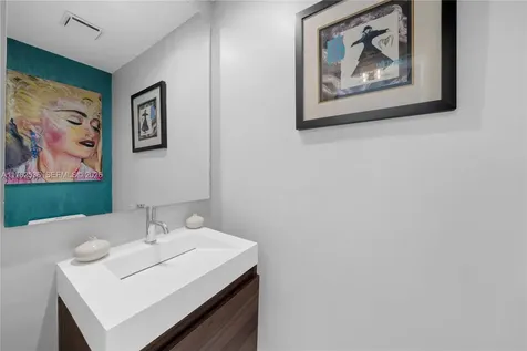 1000 Venetian Way Miami FL 33139