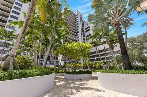 1000 Venetian Way Miami FL 33139