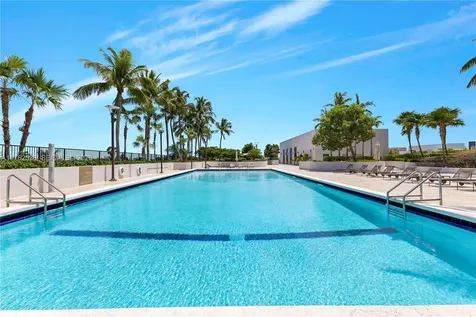 1000 Venetian Way Miami FL 33139