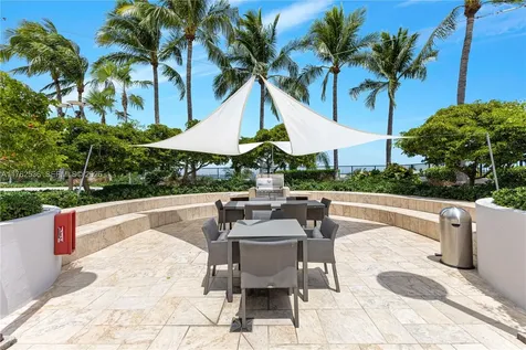 1000 Venetian Way Miami FL 33139