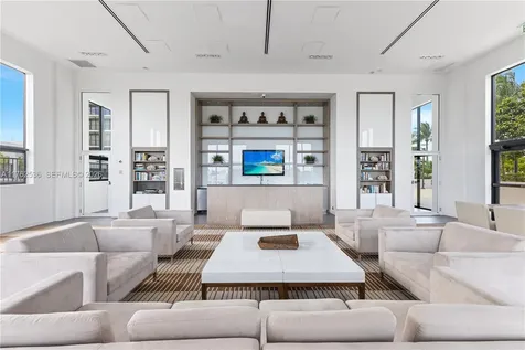 1000 Venetian Way Miami FL 33139