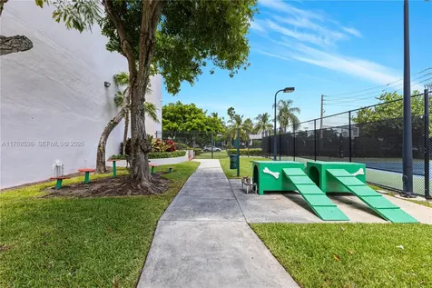 1000 Venetian Way Miami FL 33139