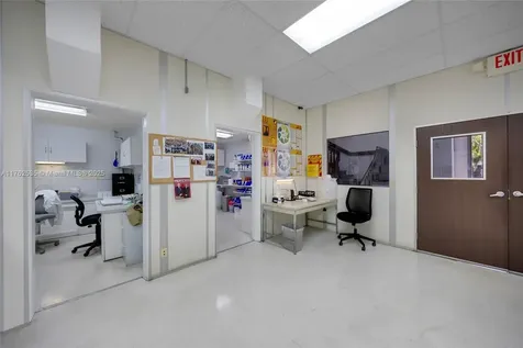 8127 NW 29th Street Doral FL 33122