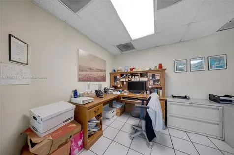 8127 NW 29th Street Doral FL 33122