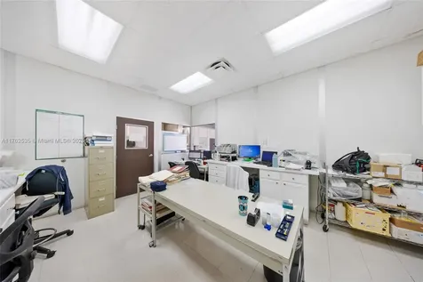 8127 NW 29th Street Doral FL 33122