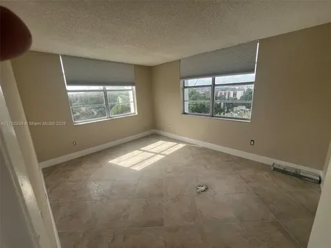 498 NW 165th Street Miami FL 33169