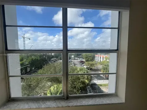 498 NW 165th Street Miami FL 33169