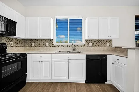 1477 NE 40th Road Homestead FL 33033