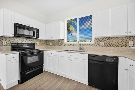 1477 NE 40th Road Homestead FL 33033