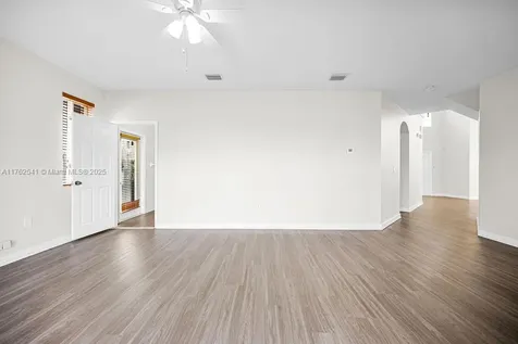 1477 NE 40th Road Homestead FL 33033