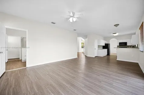 1477 NE 40th Road Homestead FL 33033