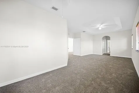 1477 NE 40th Road Homestead FL 33033