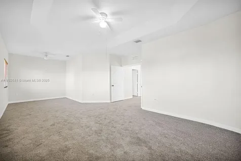 1477 NE 40th Road Homestead FL 33033