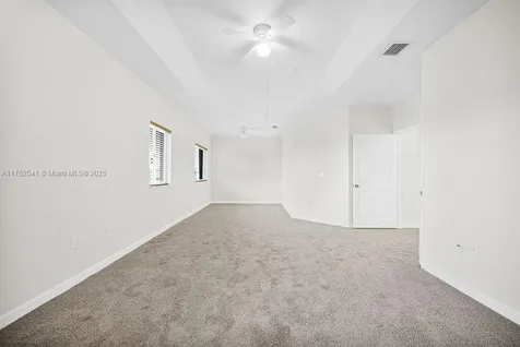 1477 NE 40th Road Homestead FL 33033