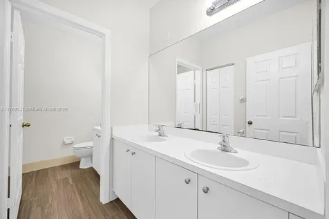 1477 NE 40th Road Homestead FL 33033