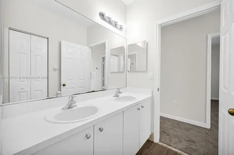 1477 NE 40th Road Homestead FL 33033