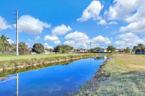 1477 NE 40th Road Homestead FL 33033