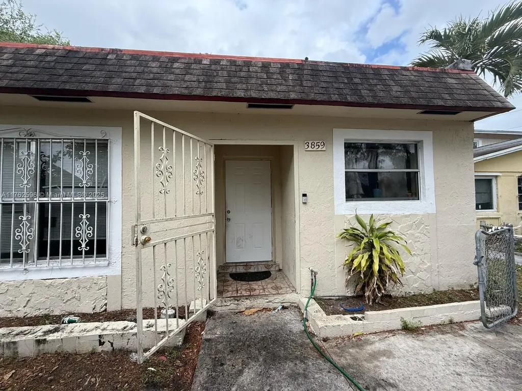 3859 NW 207th Street Road Miami Gardens FL 33055