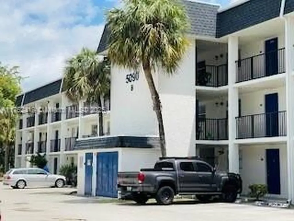 5100 SW 64th Avenue Davie FL 33314